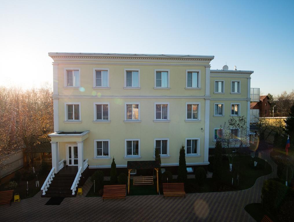Hôtel Kotlyakova Plaza à Gorki-Leninskiye Extérieur photo